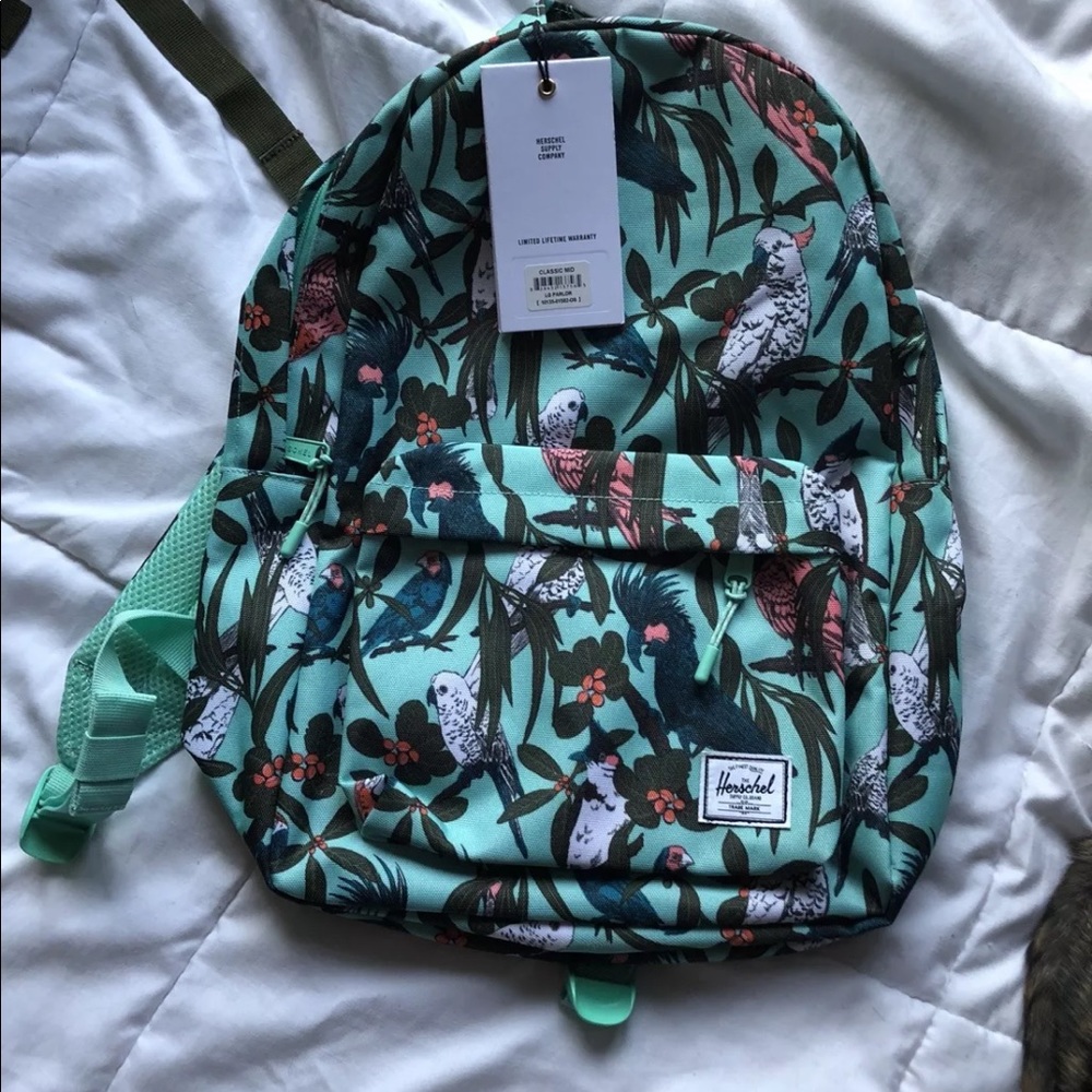 BNWT Herschel Parlour Backpack Parrot Print